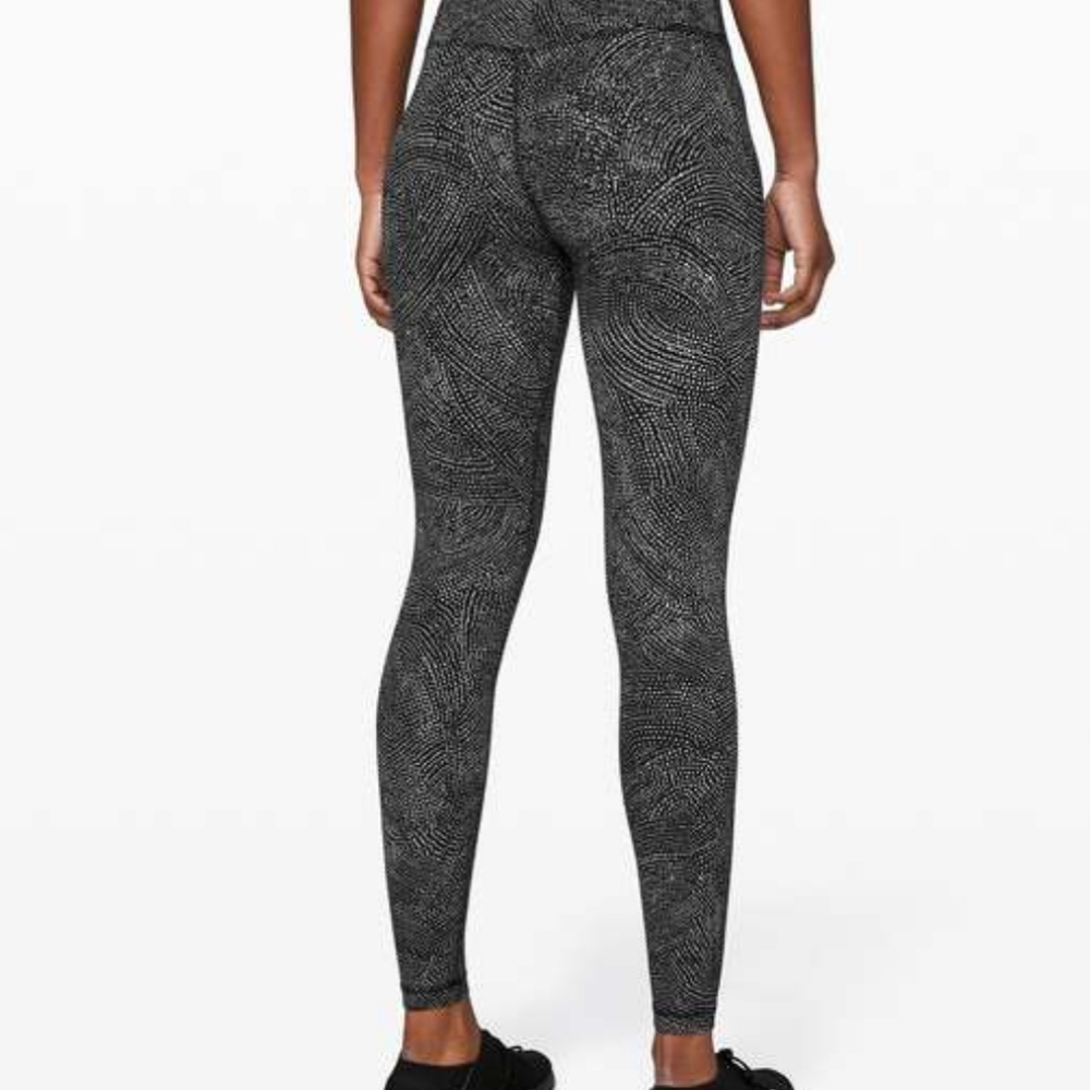 Athleta ULTIMATE STASH POCKET TEXTURED TIGHT - Picture 3 of 10